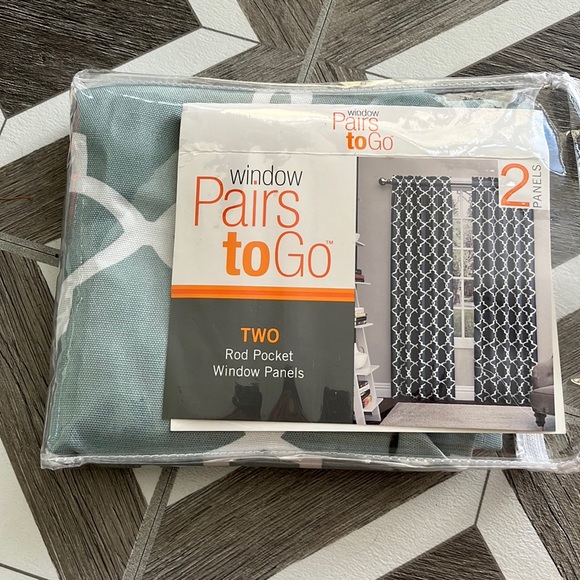 Vickery Curtain panels light filtering set teal two panels - Picture 2 of 6